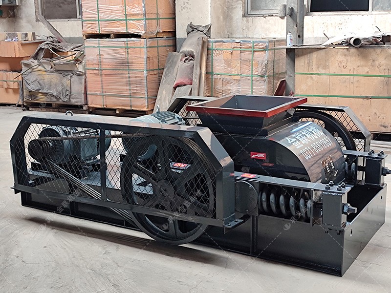 雙齒輥破碎機(jī)，如何解決大塊物料破碎的困擾？