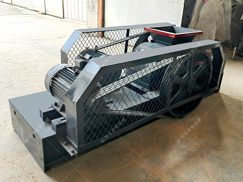 雙齒輥破碎機(jī)，如何解決大塊物料破碎的困擾？