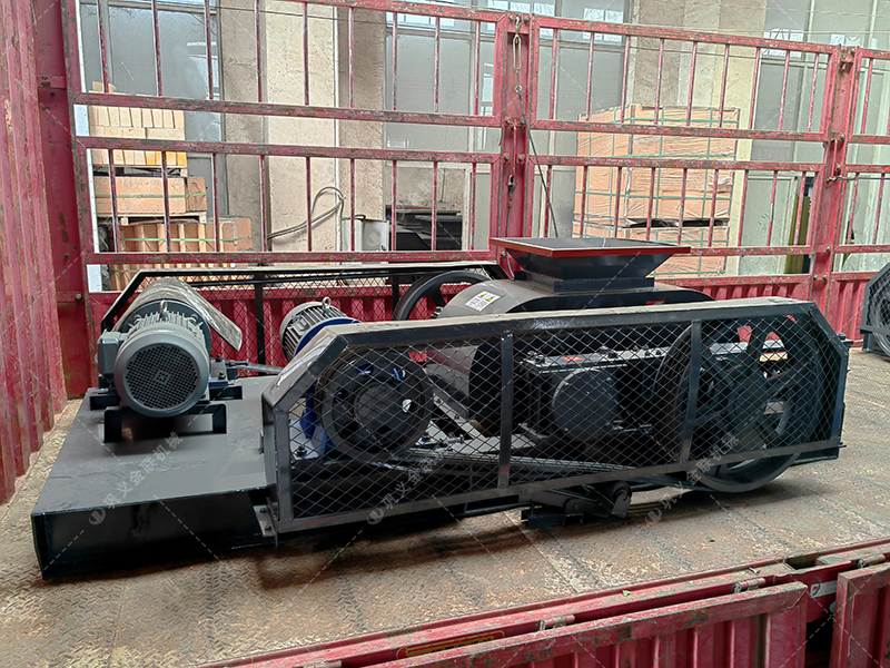 為何越來越多的礦山選擇雙齒輥而非顎式破碎機(jī)？這3點(diǎn)很關(guān)鍵！