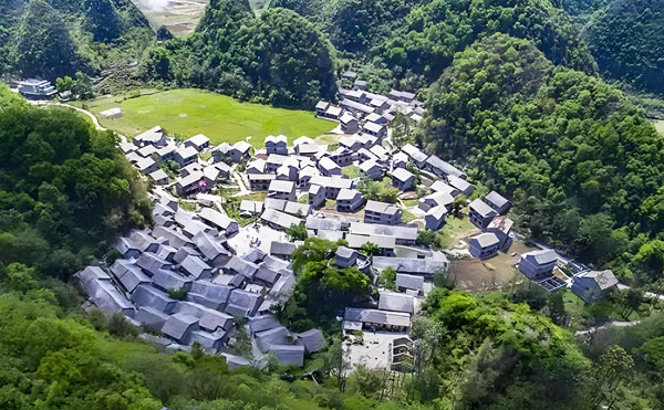 �F���(zh��n)���h�l(xi��ng)�(zh��n)�r(n��ng)��Ҏ(gu��)������ˮ����һ�w����ˮ�b�ÏS��ֱ�N